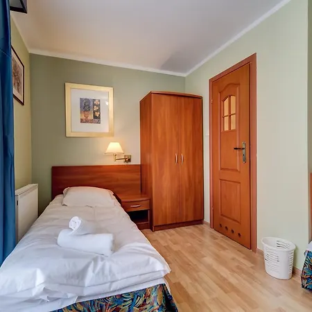 Frühstückspension Plaza 3*